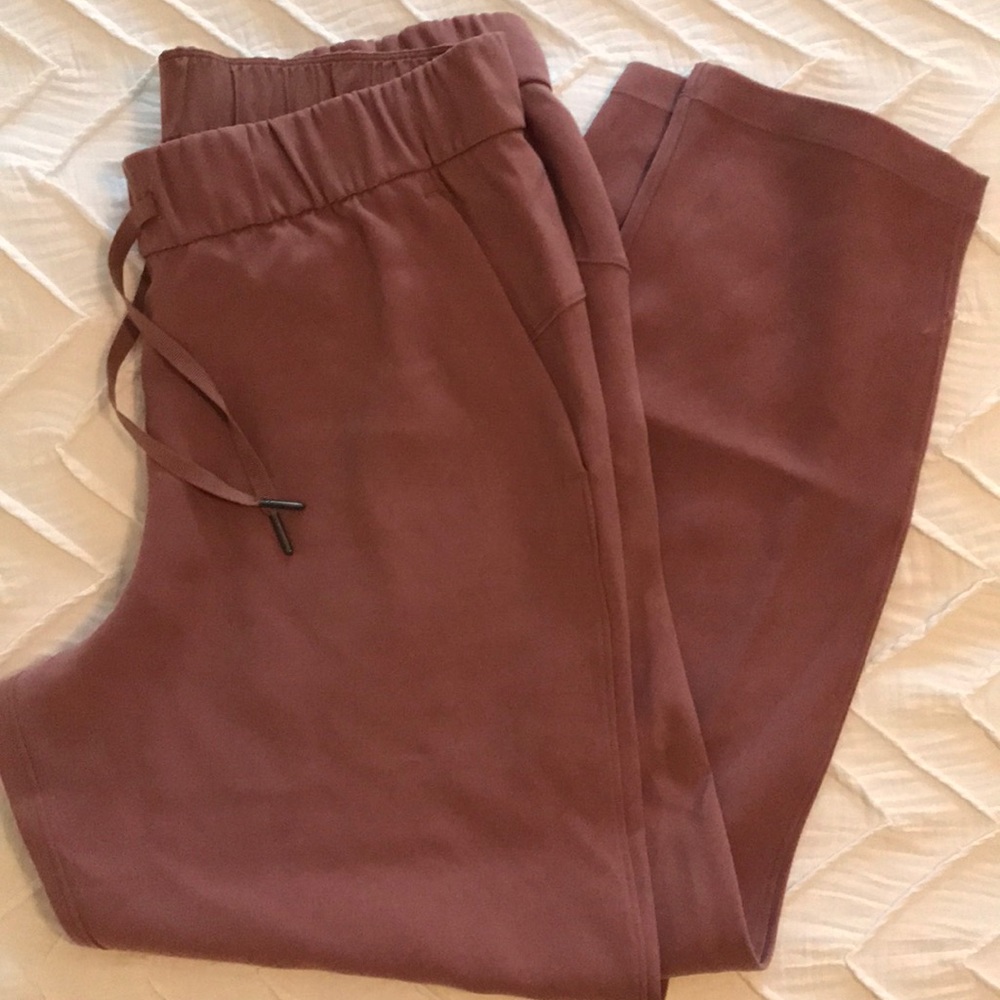Lululemon On the Fly 7/8 Pant